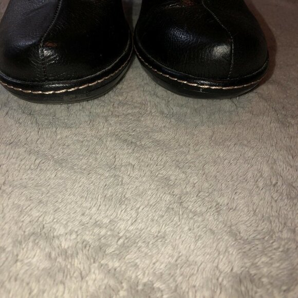 SOFFT Womens Black Pebbled Leather Mules Clogs Studded Buckle Detail - Picture 4 of 9